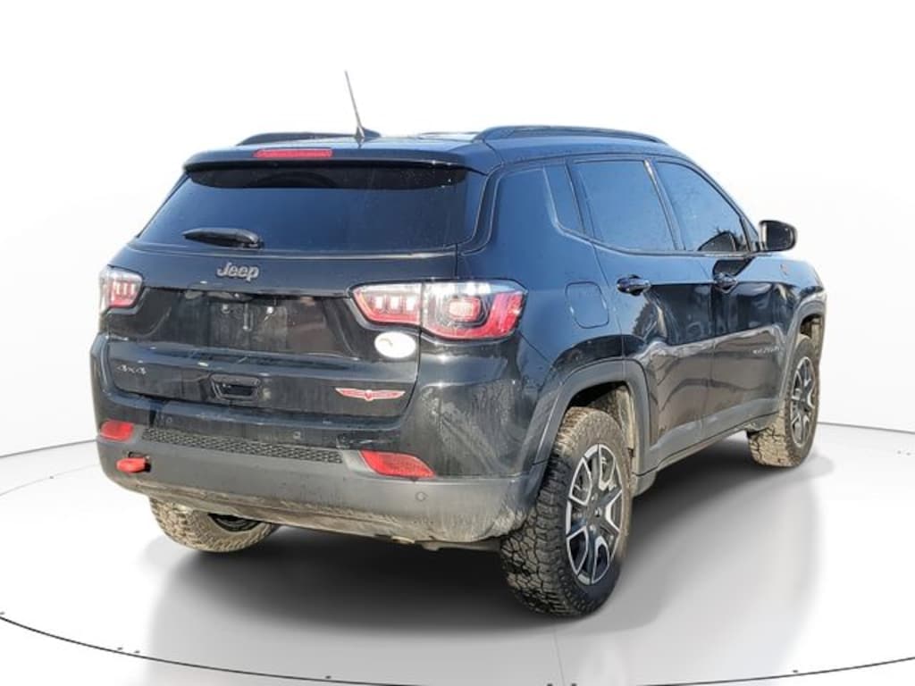 Used 2024 Jeep Compass Trailhawk SUV