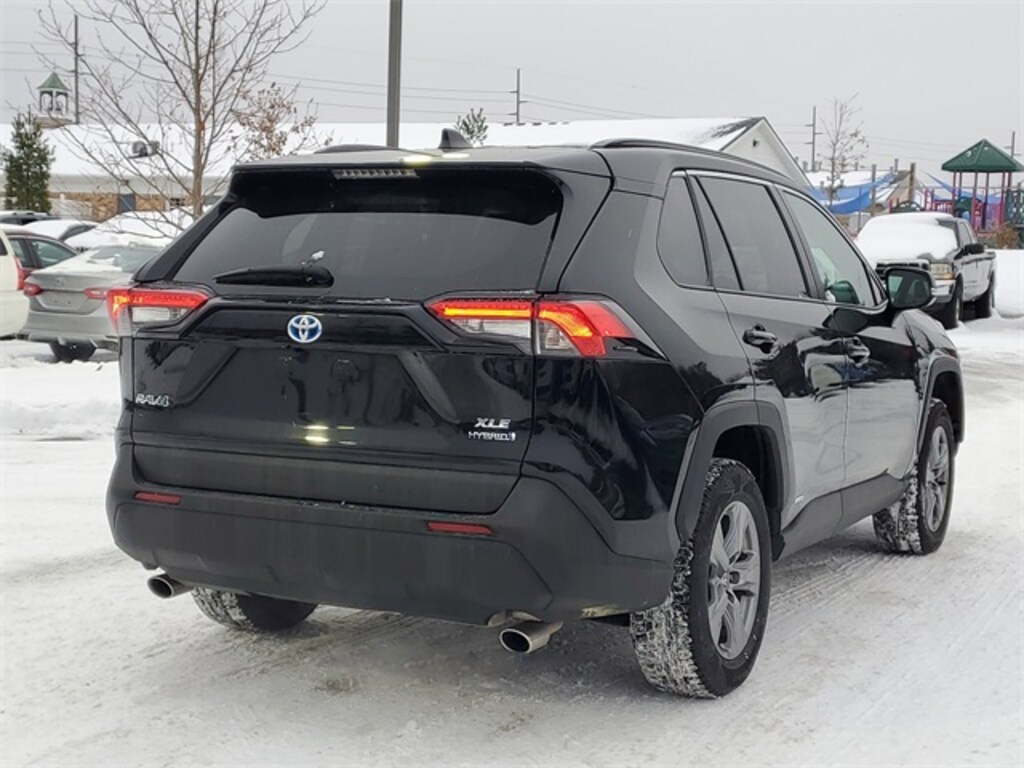 Used 2022 Toyota RAV4 Hybrid XLE SUV