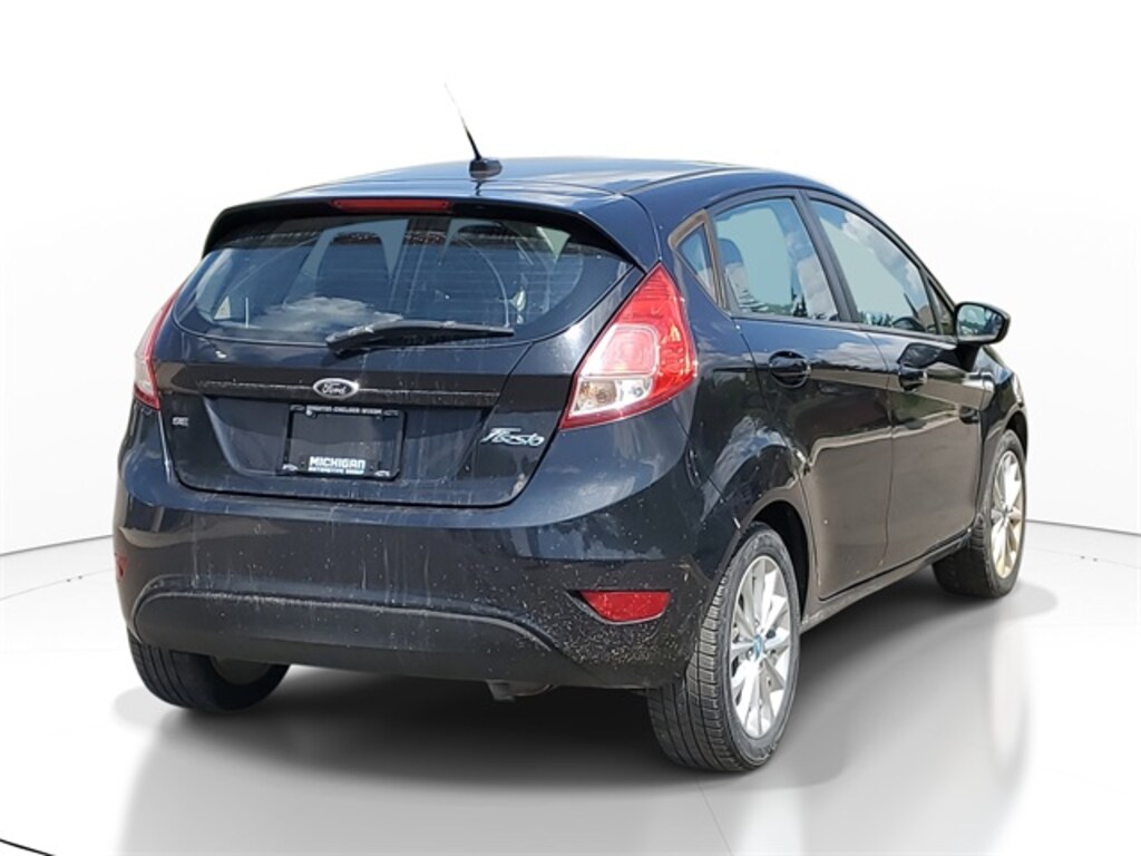 Used 2014 Ford Fiesta SE Hatchback