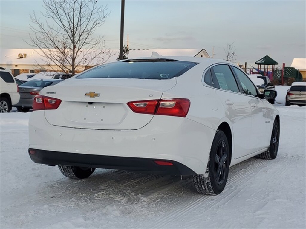 Used 2024 Chevrolet Malibu 1LT Sedan