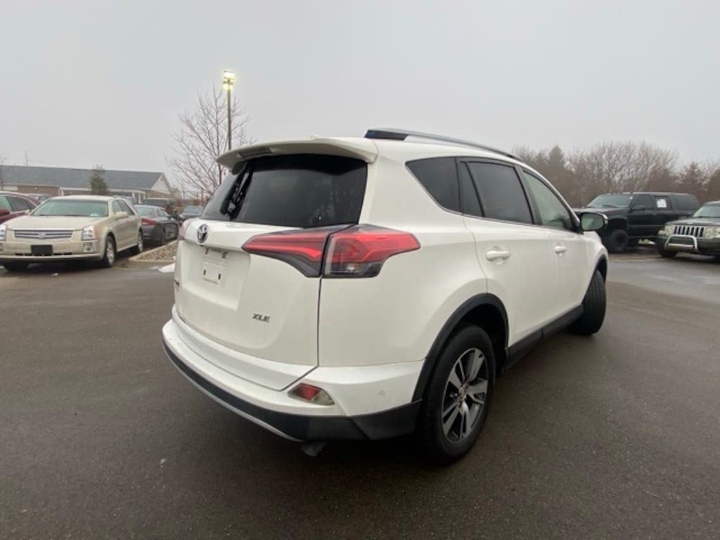 Used 2018 Toyota RAV4 XLE SUV