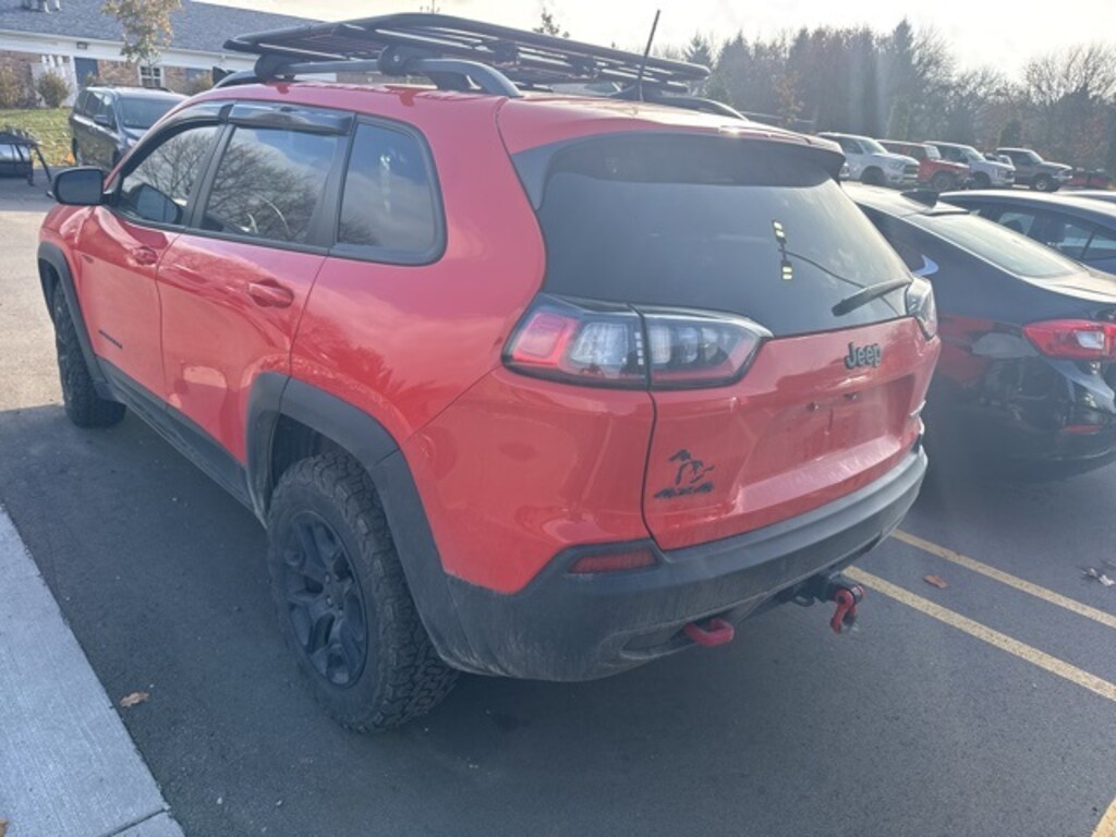 Used 2021 Jeep Cherokee Trailhawk SUV