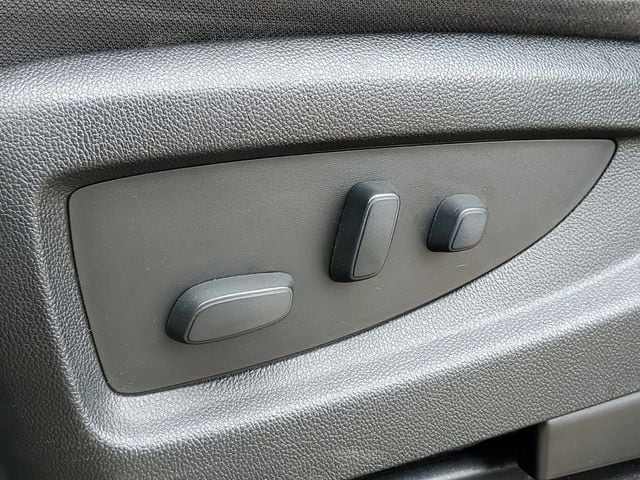 2017 Chevrolet Silverado 1500 LT - Photo 11