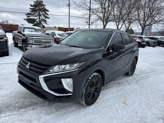 2019 Mitsubishi Eclipse Cross LE's photo
