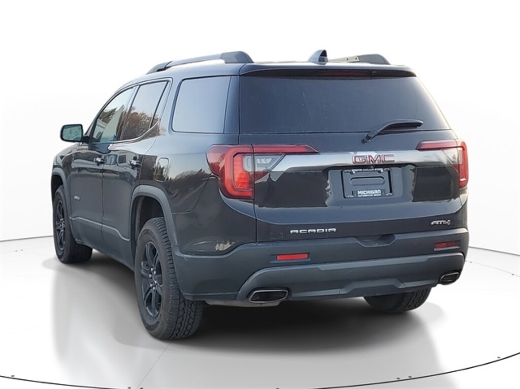 Used 2022 GMC Acadia AT4 SUV