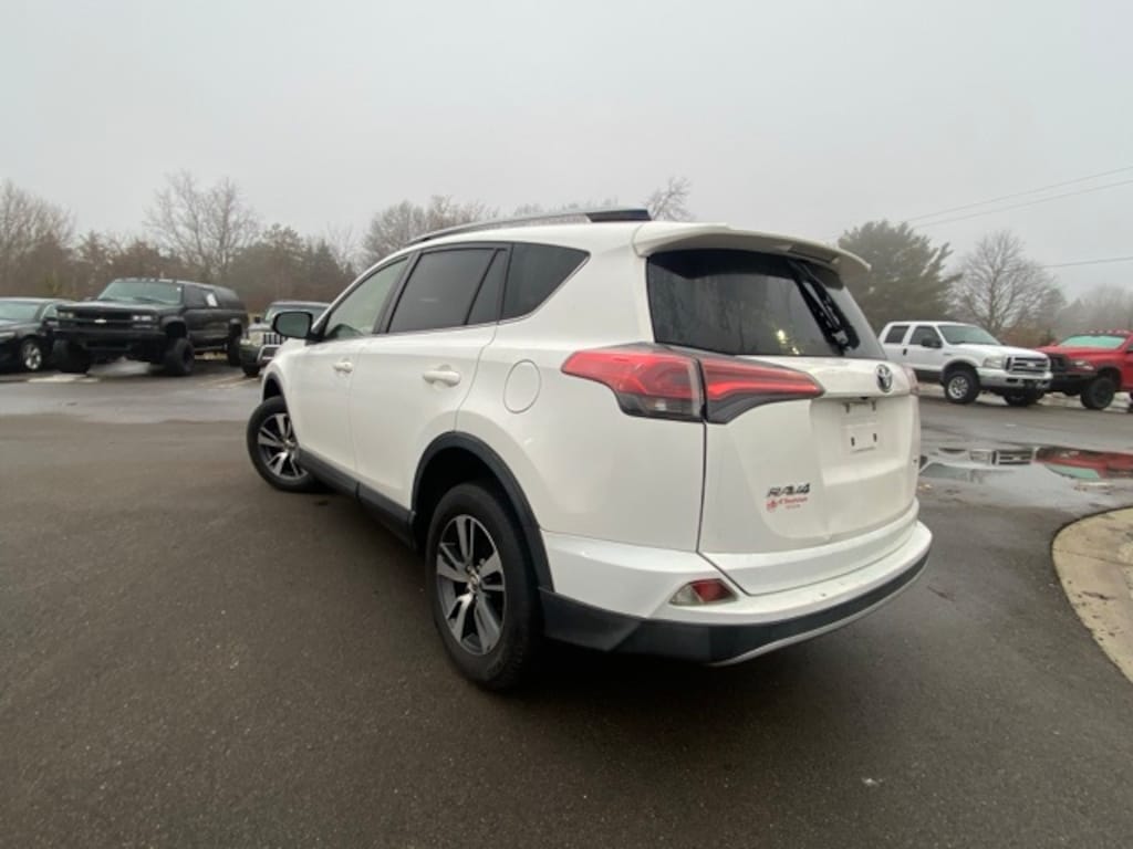 Used 2018 Toyota RAV4 XLE SUV