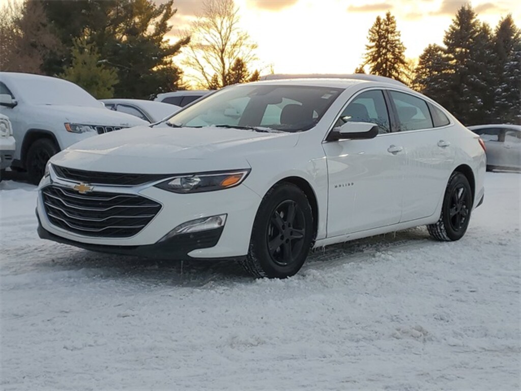 Used 2024 Chevrolet Malibu 1LT Sedan