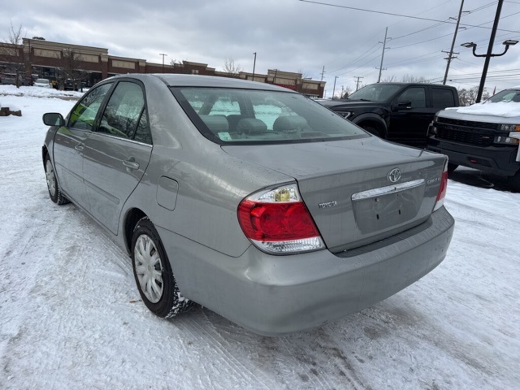 Used 2005 Toyota Camry Sedan