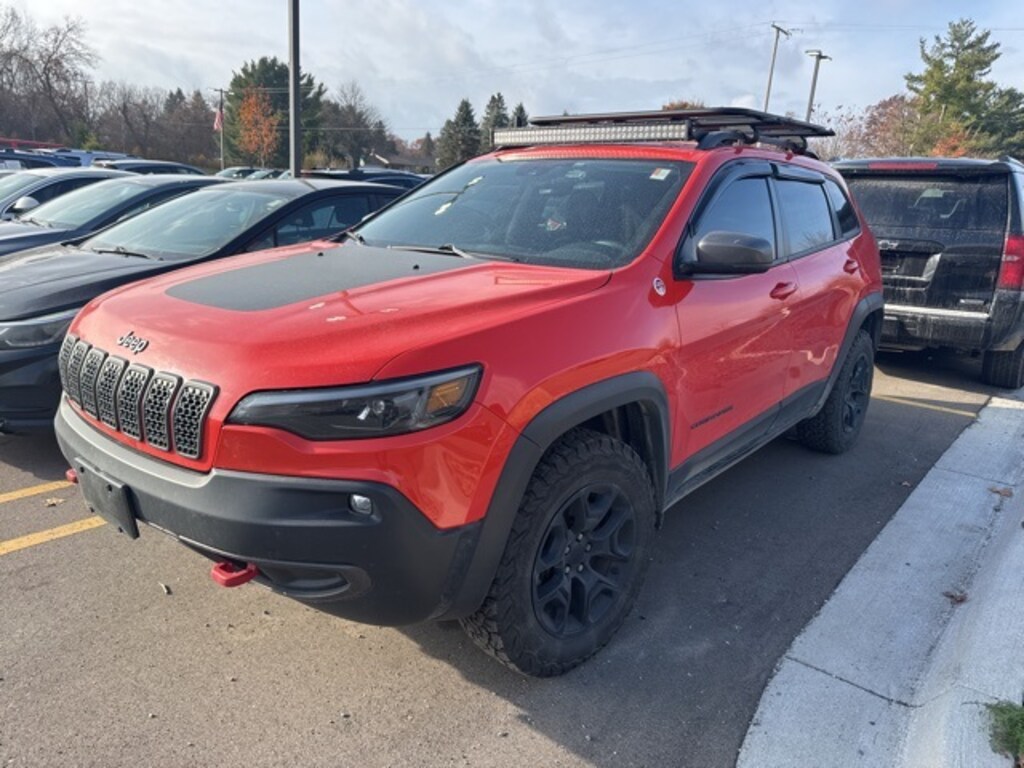 Used 2021 Jeep Cherokee Trailhawk SUV
