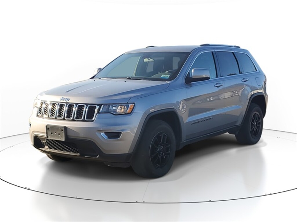 Used 2020 Jeep Grand Cherokee Laredo SUV