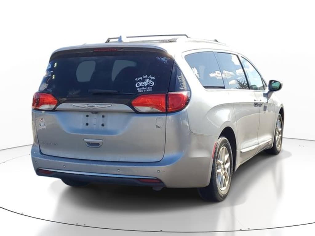 Used 2020 Chrysler Pacifica Touring L Van Passenger Van