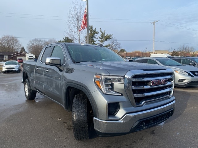 2019 GMC Sierra 1500 SLE's photo