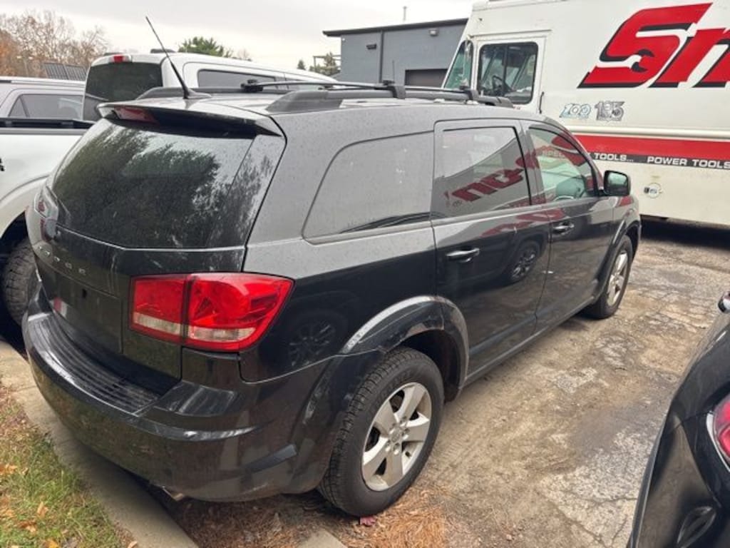 Used 2011 Dodge Journey Mainstreet SUV
