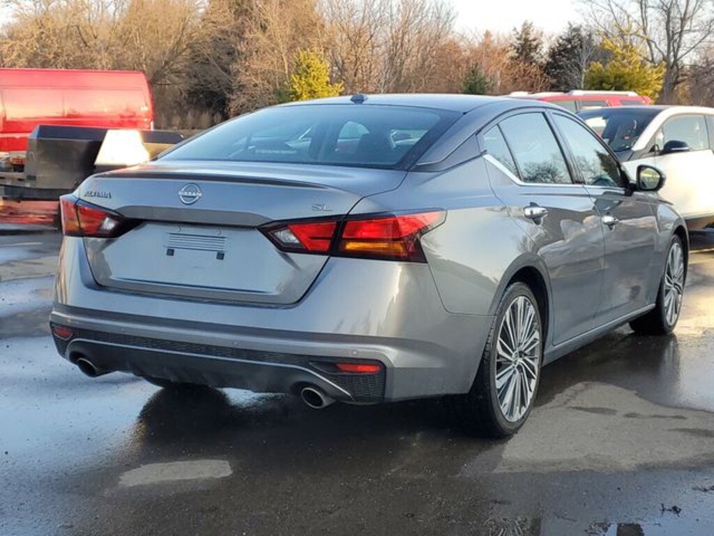 Used 2023 Nissan Altima 2.5 SL Sedan
