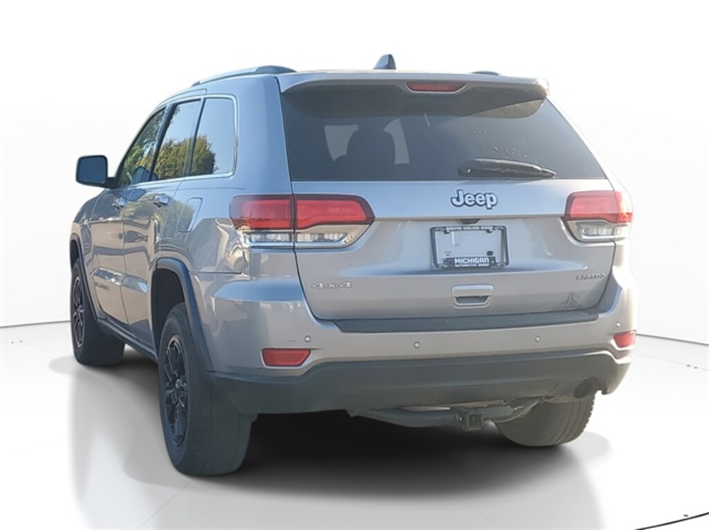 Used 2020 Jeep Grand Cherokee Laredo SUV