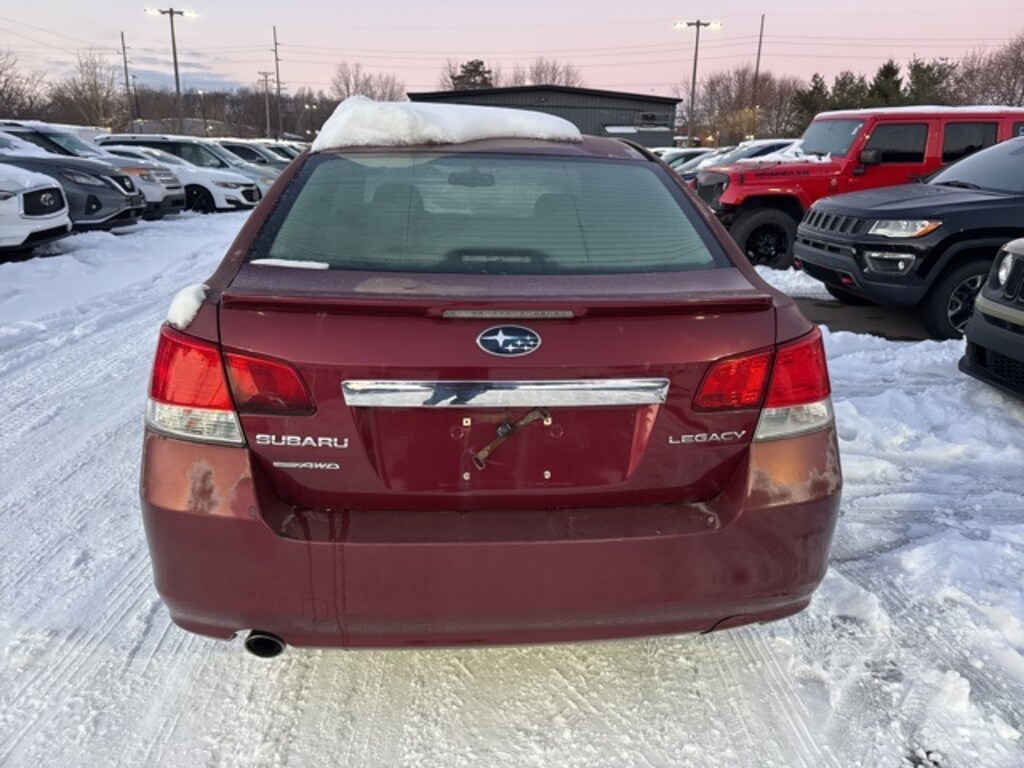 Used 2010 Subaru Legacy 2.5i Premium Sedan