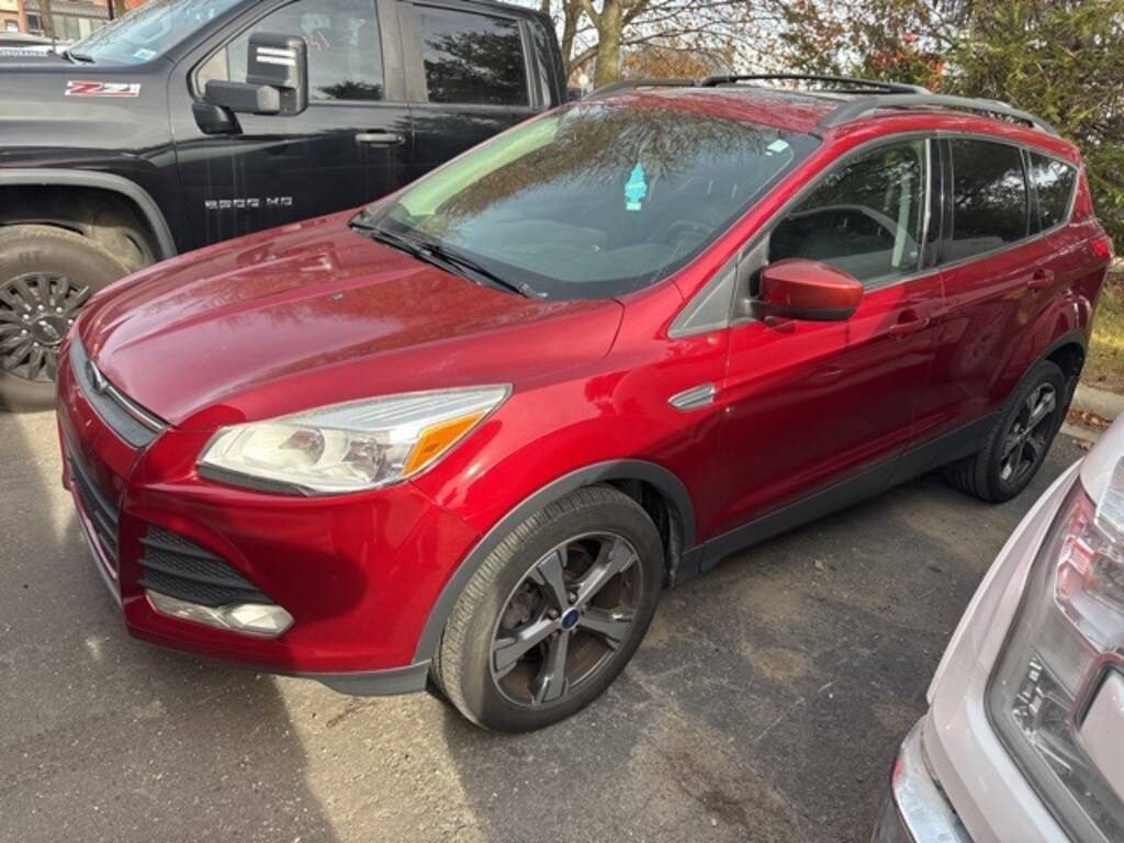 Used 2015 Ford Escape SE SUV
