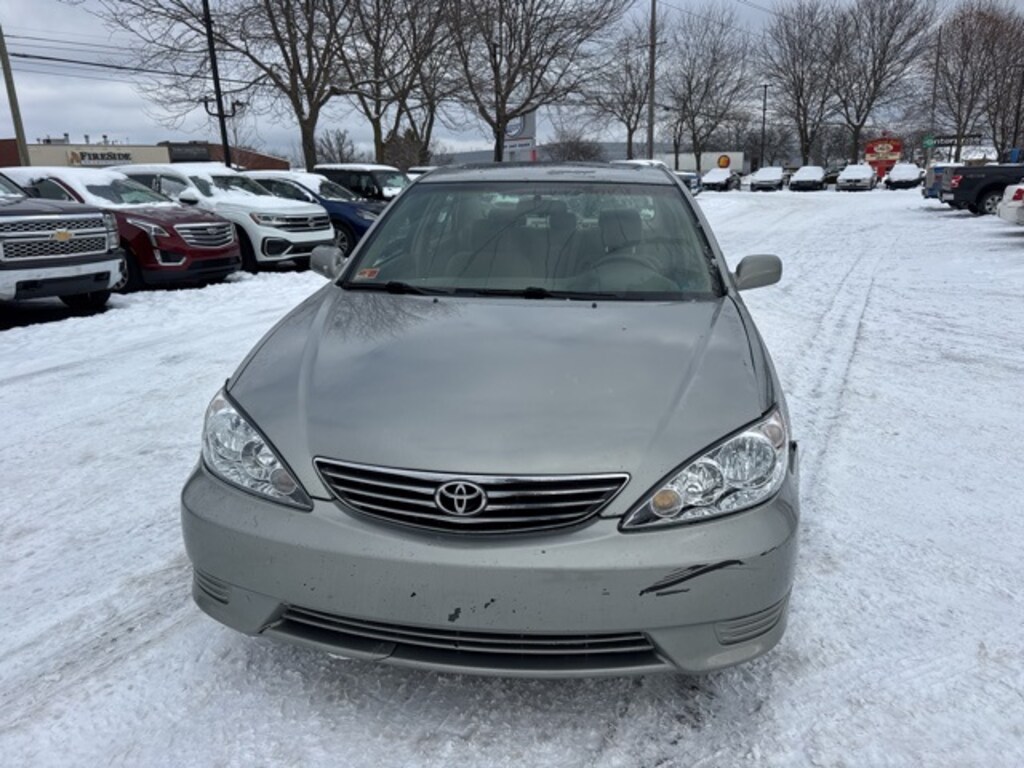 Used 2005 Toyota Camry Sedan