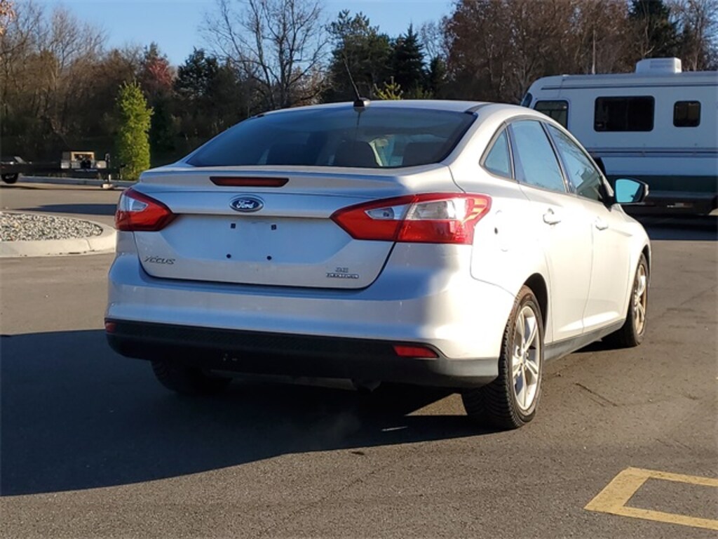 Used 2014 Ford Focus SE Sedan