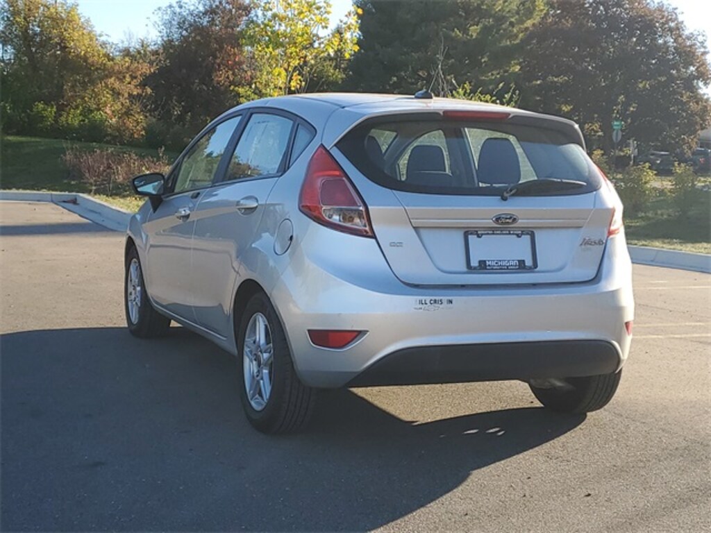 Used 2017 Ford Fiesta SE Hatchback