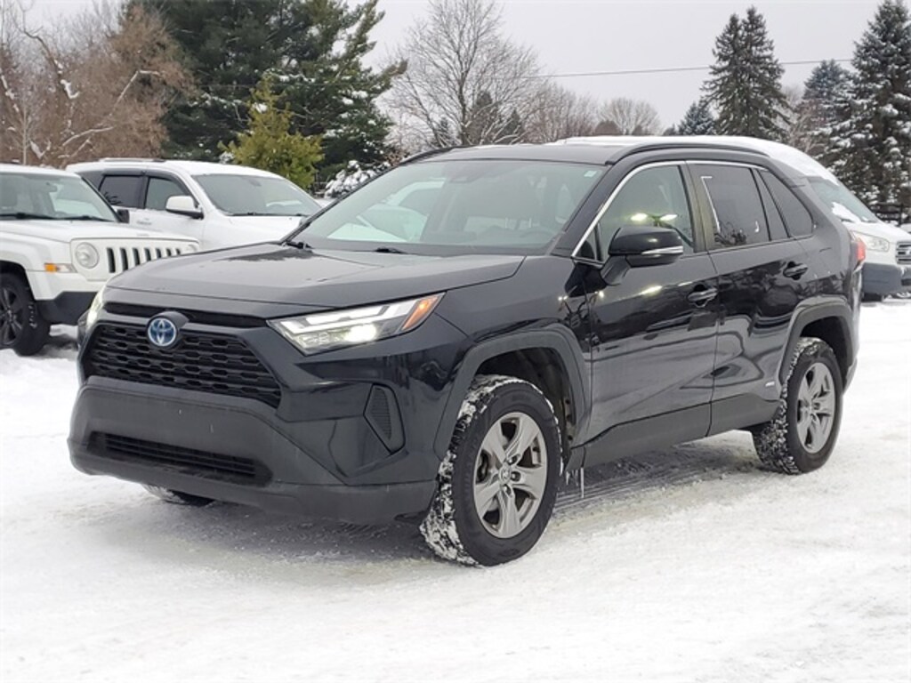 Used 2022 Toyota RAV4 Hybrid XLE SUV