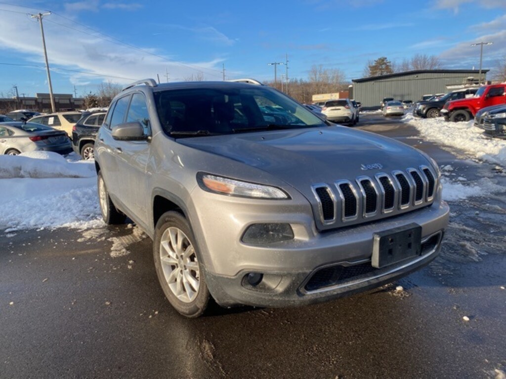 Used 2016 Jeep Cherokee Limited 4x4 SUV