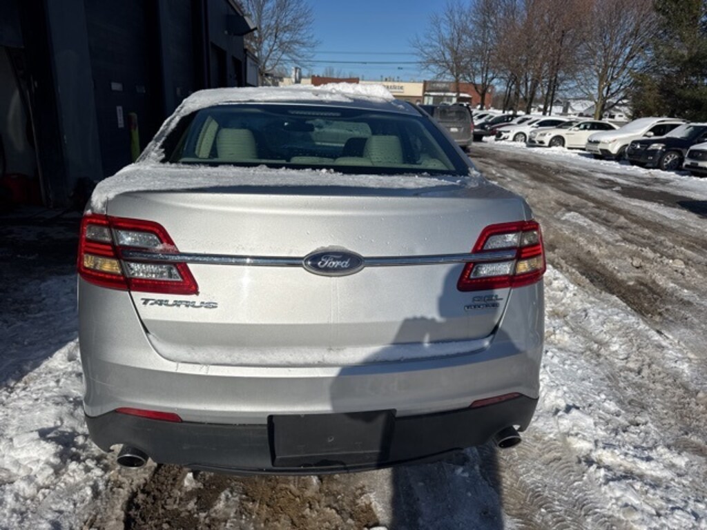 Used 2014 Ford Taurus SEL Sedan