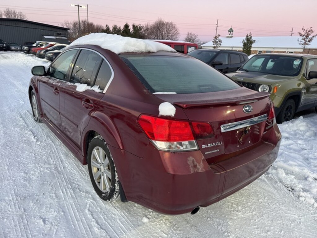 Used 2010 Subaru Legacy 2.5i Premium Sedan