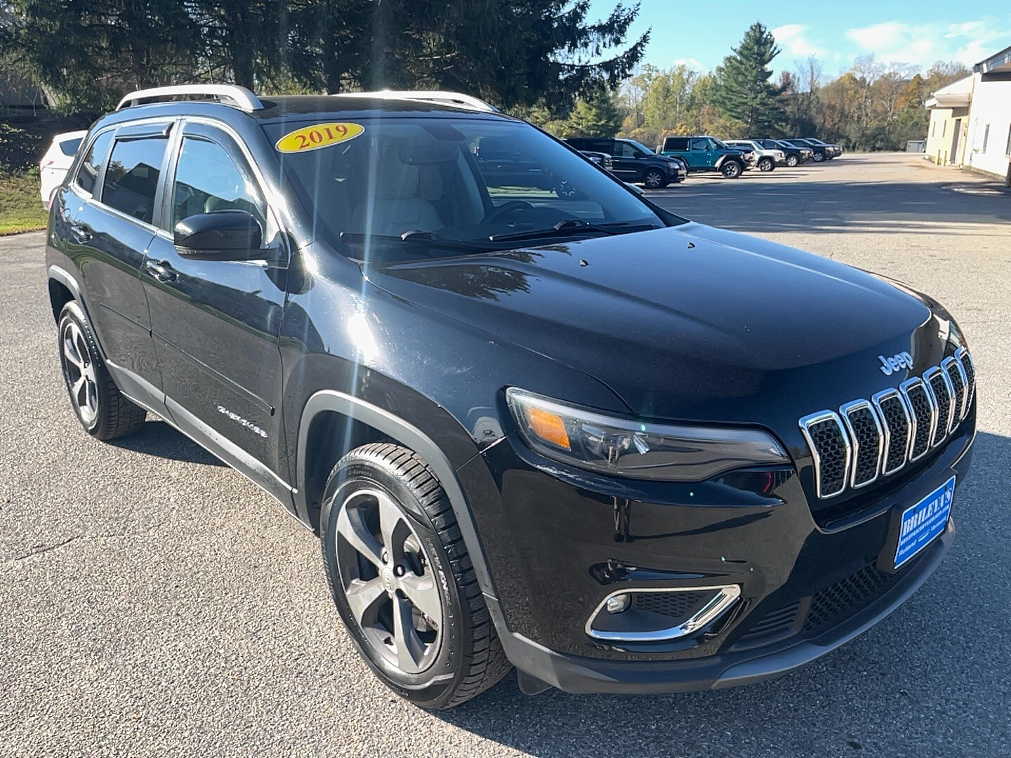 2019 Jeep Cherokee Limited photo 3