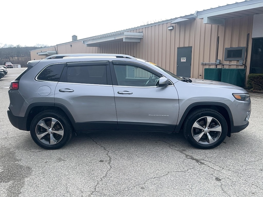 Used 2019 Jeep Cherokee Limited SUV