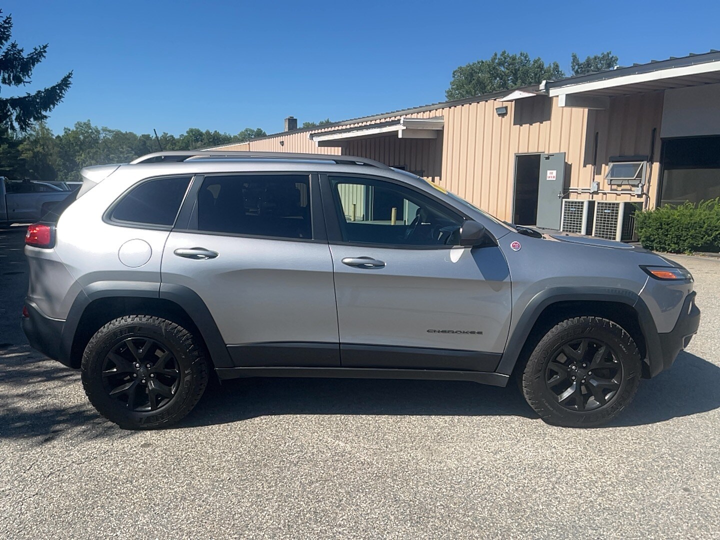 2016 Jeep Cherokee Trailhawk photo 4