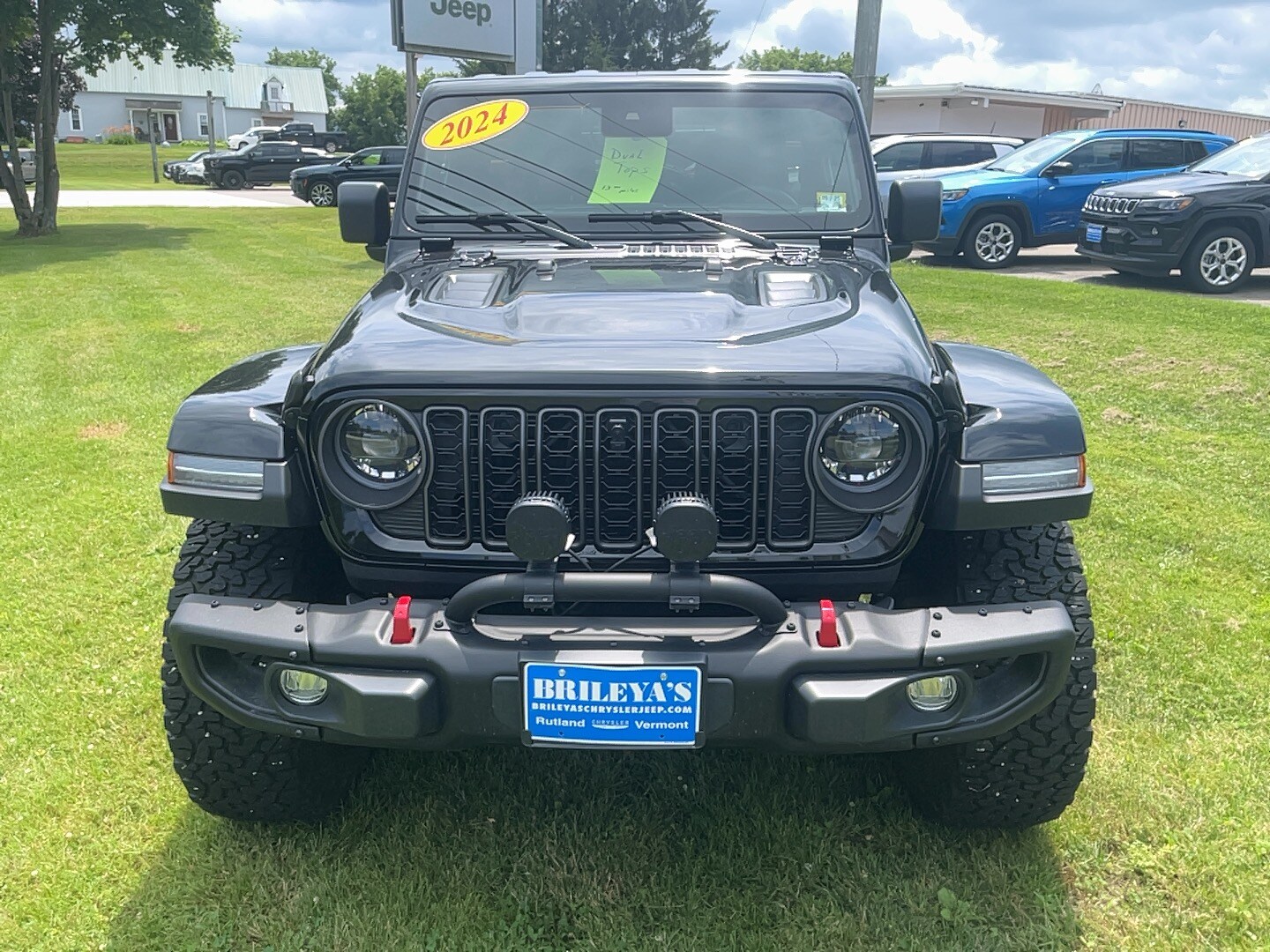 2024 Jeep Wrangler Rubicon X photo 2