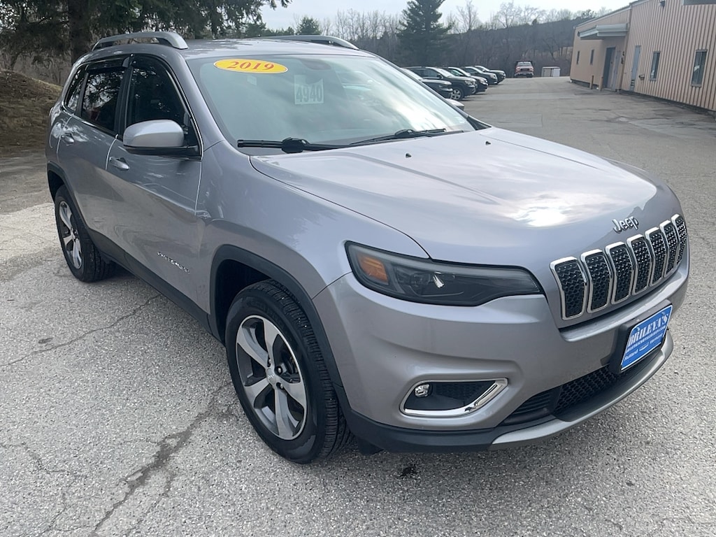 Used 2019 Jeep Cherokee Limited SUV