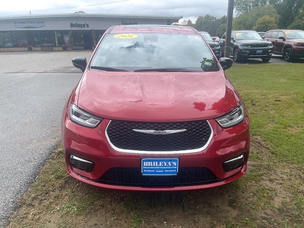 New 2026 Chrysler Pacifica SELECT AWD Passenger Van