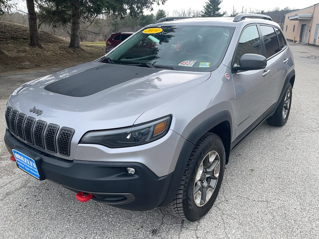 Used 2019 Jeep Cherokee Trailhawk SUV