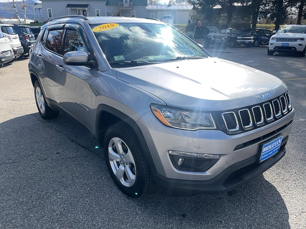 Used 2019 Jeep Compass Latitude SUV