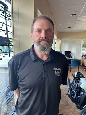 Staff member Erik Pearson from ID_f9c3431c3512