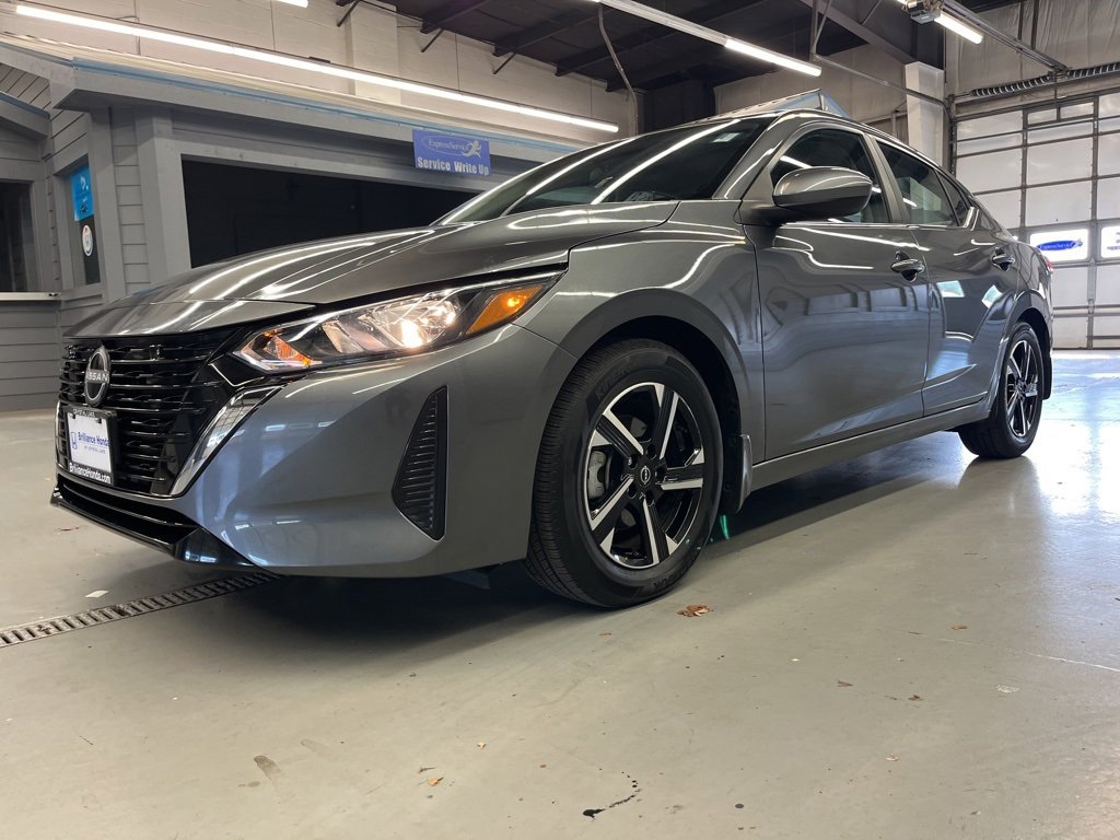 2025 Nissan Sentra SV photo 3