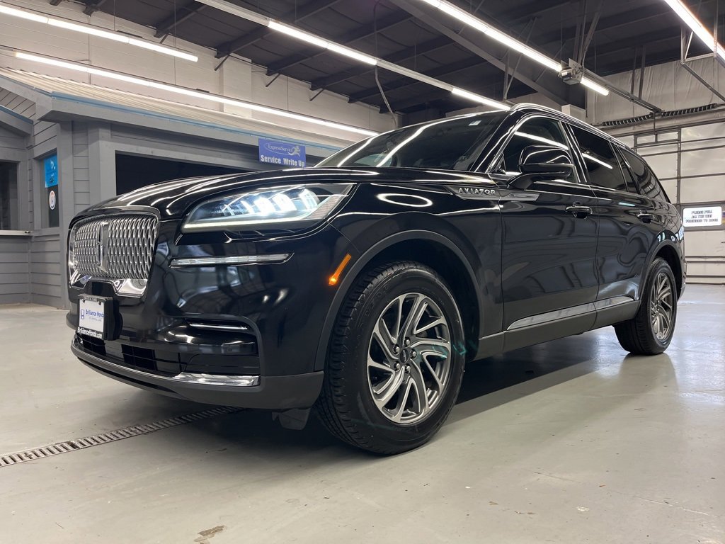 2021 Lincoln Aviator photo 3