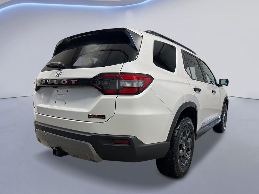 2026 Honda Pilot TrailSport photo 4