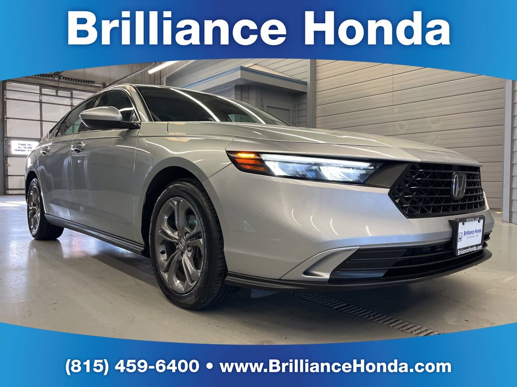 2024 Honda Accord EX's photo