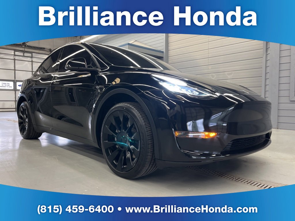 2022 Tesla Model Y Long Range's photo