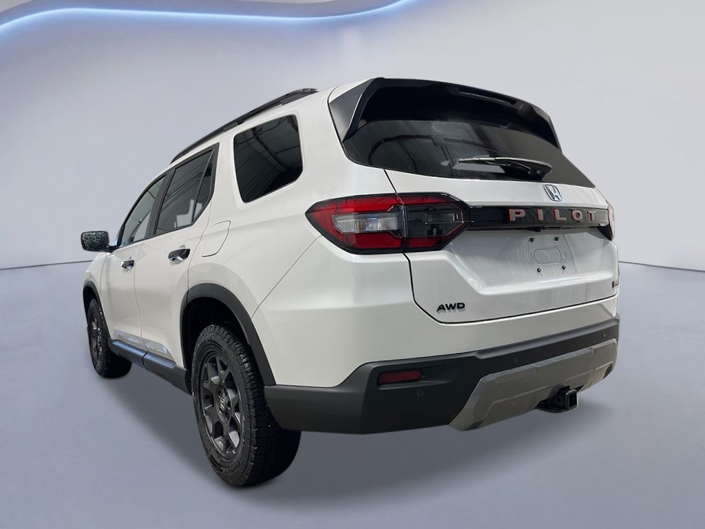 2026 Honda Pilot TrailSport photo 2