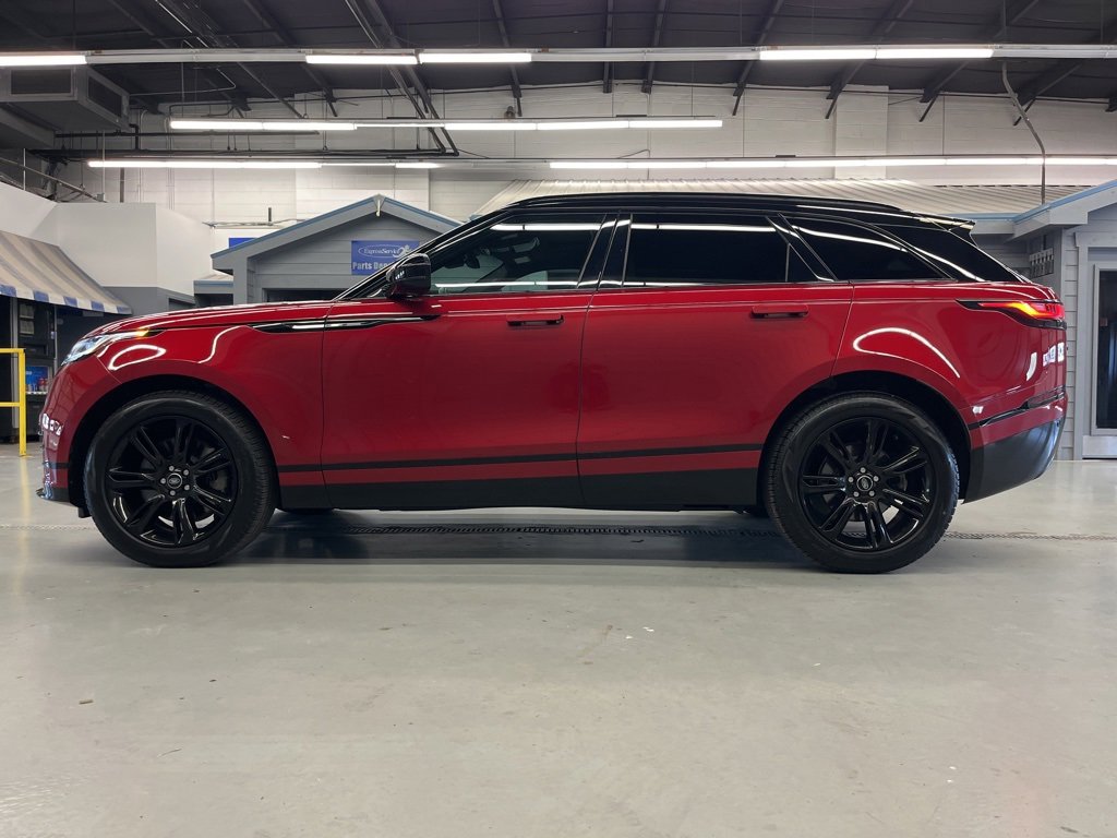 2023 Land Rover Range Rover Velar R-Dynamic S photo 4