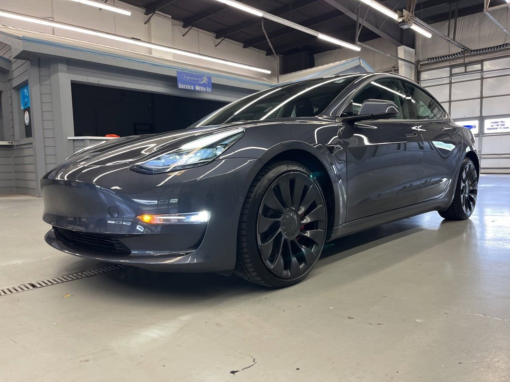 2022 Tesla Model 3 Performance photo 3