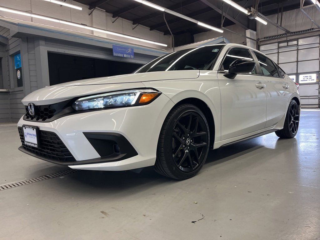 2023 Honda Civic Sport Hatchback photo 3