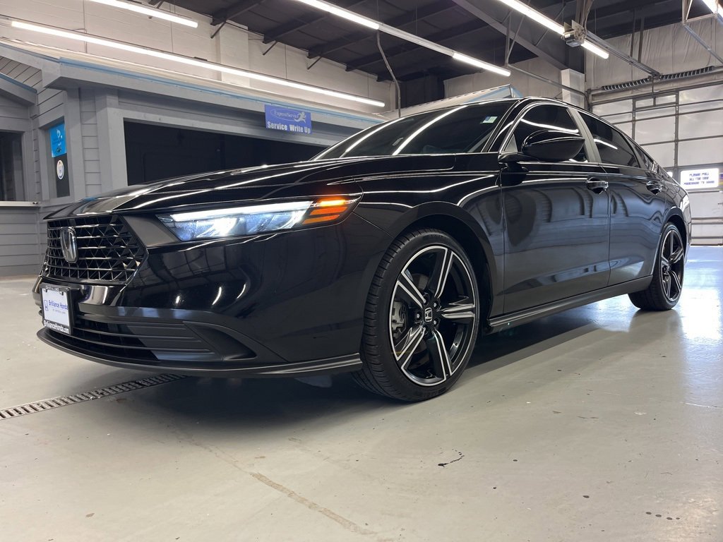 2023 Honda Accord Hybrid Sport photo 3