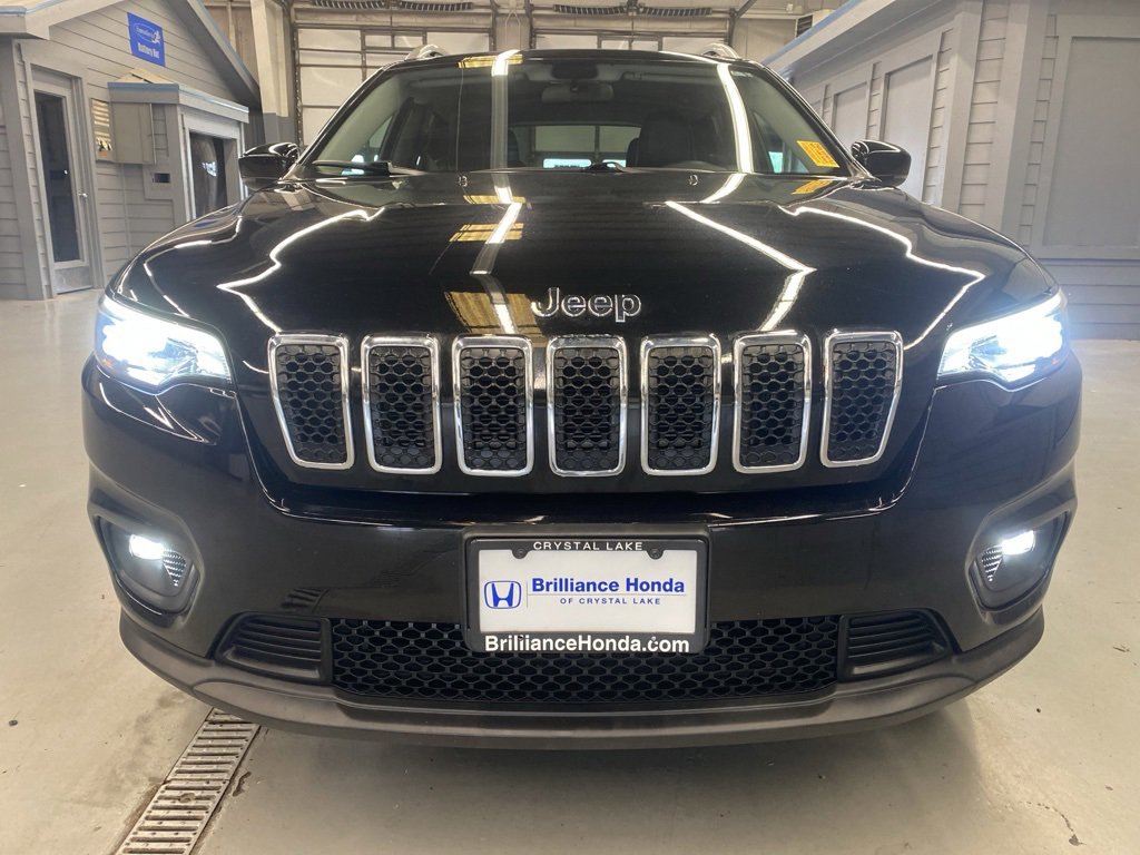 2019 Jeep Cherokee Latitude photo 2