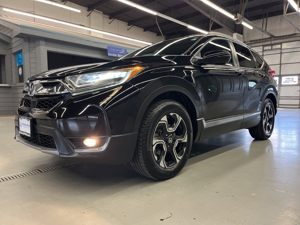 2017 Honda CR-V Touring photo 3