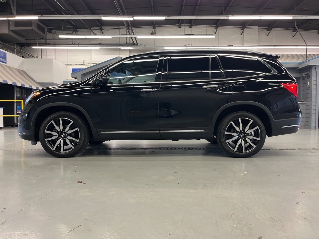 2019 Honda Pilot Touring photo 2